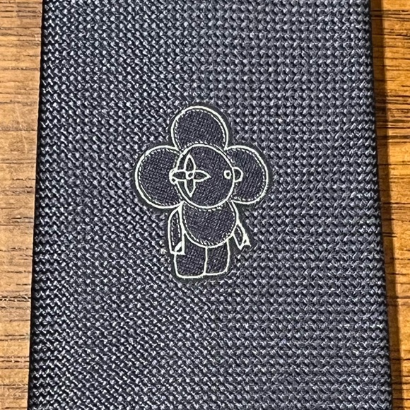 Louis Vuitton Tie - Picture 6 of 7